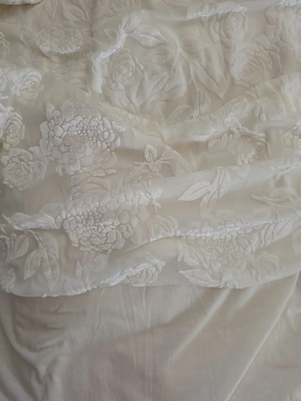 Women's Catus And Pearl Cream Floral Lace Overlay Top Size Medium NWT - Picture 3 of 5